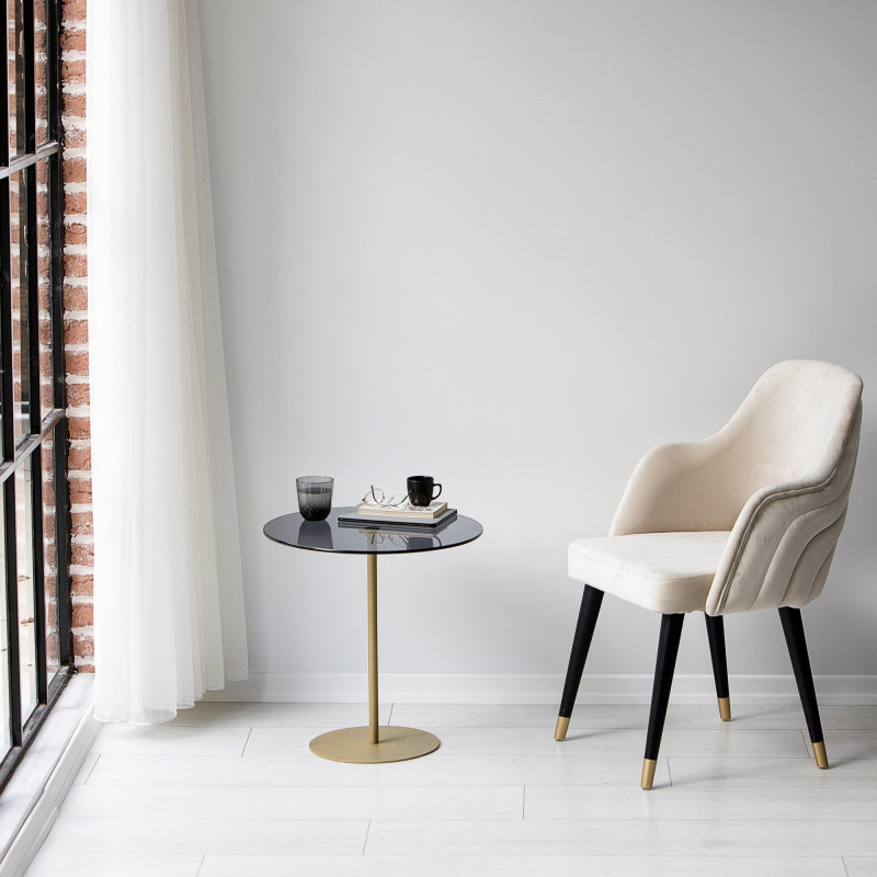 Mesa auxiliar Chill gris oscuro dorado Practica Hogar